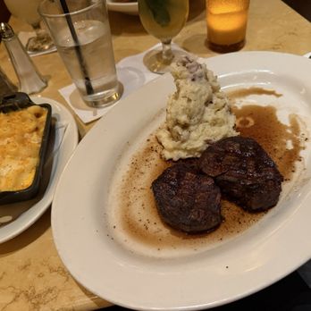 The Cheesecake Factory - Filet Mignon* ** - American Near Me - Danbury, Connecticut The Cheesecake Factory - Filet Mignon* ** - American Near Me - Danbury, Connecticut