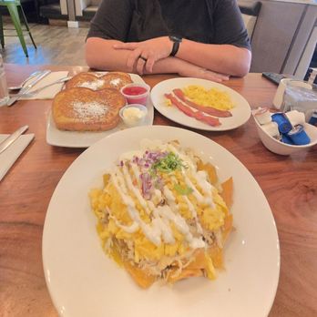 Broken Yolk Cafe - Breakfast & Brunch Near Me - San Diego, California Broken Yolk Cafe - Breakfast & Brunch Near Me - San Diego, California