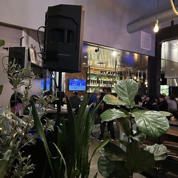 The Dive Oyster Bar - DJ on Friday night - Seafood Near Me - Temple City, California