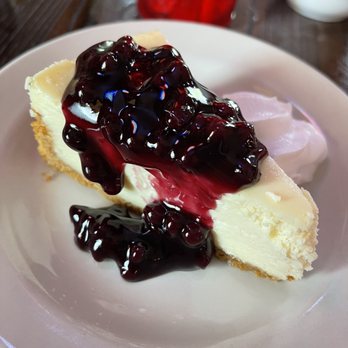 Blackbeard 's Too - Cheesecake with berries - Seafood Near Me - Ingleside, Texas