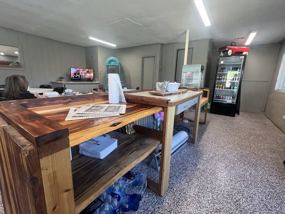 DOUGH MOMMAS TREATS Updated September 2024 8 S Main, Kellyville