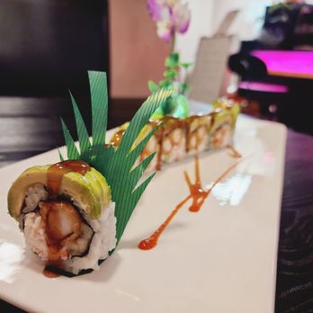 Q Sushi & Grill - Dragon roll - Sushi Bars Near Me - Schertz, Texas Q Sushi & Grill - Dragon roll - Sushi Bars Near Me - Schertz, Texas