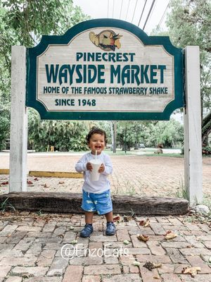Wayside Fruit & Vegetable by null