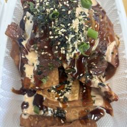 Poke On Da Run - Kamakazi poke nachos half pound
