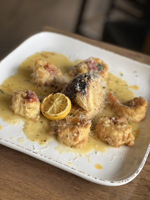 La Lanterna Restaurant Wine & Beer Garden by null
