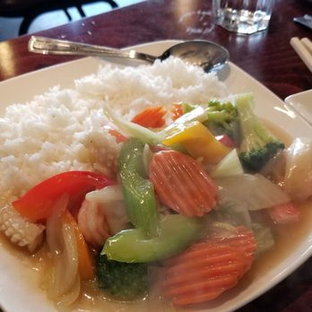 Hong An Vietnamese Cuisine - Seafood stirfry - Vietnamese Near Me - Calgary, Alberta Hong An Vietnamese Cuisine - Seafood stirfry - Vietnamese Near Me - Calgary, Alberta