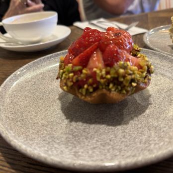 L'Eto Caffe - Cafes Near Me - London, XGL L'Eto Caffe - Cafes Near Me - London, XGL