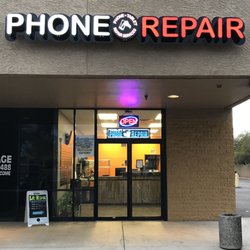 Smart Repairs - Our Store in Mesa, On North-West side of Val Vista Dr and Southern Ave.
