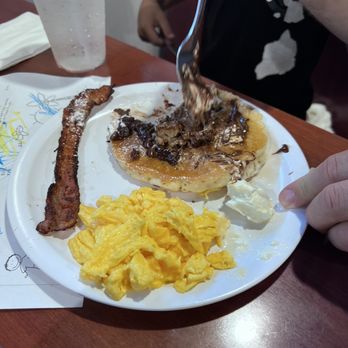 Eggs 'n Things - Waikiki Beach Eggspress - Keiki Honu Plate: chocolate chip pancake, scrambled egg, and bacon - Breakfast & Brunch Near Me - Honolulu, Hawaii Eggs 'n Things - Waikiki Beach Eggspress - Keiki Honu Plate: chocolate chip pancake, scrambled egg, and bacon - Breakfast & Brunch Near Me - Honolulu, Hawaii