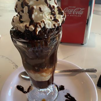 Soda & Scoops - Ice Cream & Frozen Yogurt Near Me - Rolla, Missouri Soda & Scoops - Ice Cream & Frozen Yogurt Near Me - Rolla, Missouri