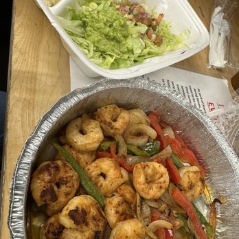 El Pulgarcito - Shrimp fajitas - Breakfast & Brunch Near Me - Whitehall, Ohio El Pulgarcito - Shrimp fajitas - Breakfast & Brunch Near Me - Whitehall, Ohio