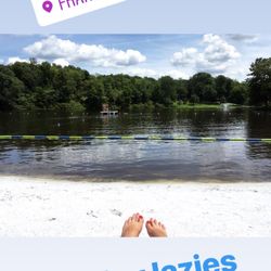 Franklin Pond - Cute swimming pond