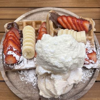 Waffle and Berry - Aussie in Paradise - Waffles Near Me - Honolulu, Hawaii Waffle and Berry - Aussie in Paradise - Waffles Near Me - Honolulu, Hawaii