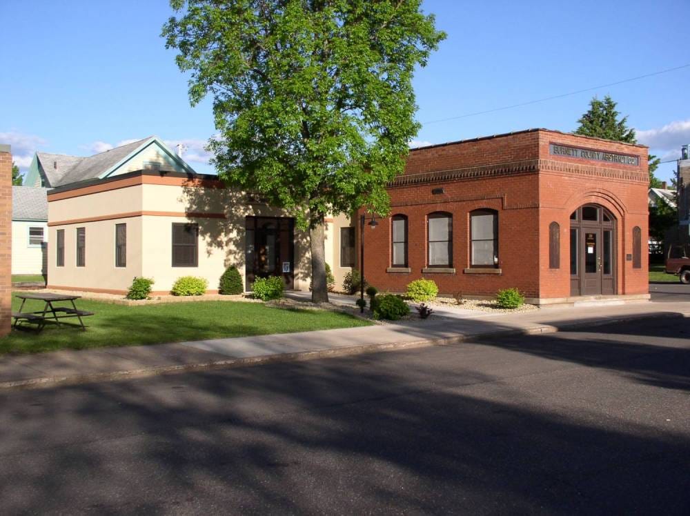 SELANDER E CRAIG Updated May 2024 216 S Oak St, Grantsburg