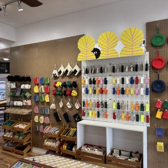 Sunoa Kona - Zippered pouches of all sorts, canvas totes, and some clips style half lanyards. - Customized Merchandise Near Me - Kailua-Kona, Hawaii