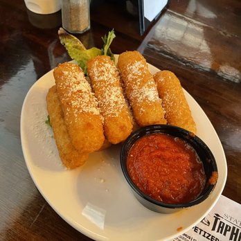 Station Tap House - Mozzarella Sticks - American Near Me - Doylestown Boro, Pennsylvania