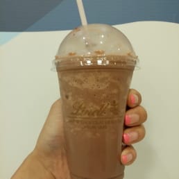 Iced intense chocolate drink Iced intense chocolate drink