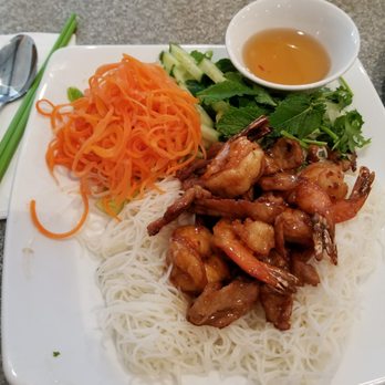 Viet Thai Restaurant - Bun hoi with shrimp and pork. Asked for bean sprouts to be left out. - Vietnamese Near Me - Essex, Vermont Viet Thai Restaurant - Bun hoi with shrimp and pork. Asked for bean sprouts to be left out. - Vietnamese Near Me - Essex, Vermont