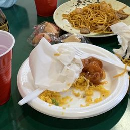 Food might look presentable (somewhat) but it was AWFUL Food might look presentable (somewhat) but it was AWFUL