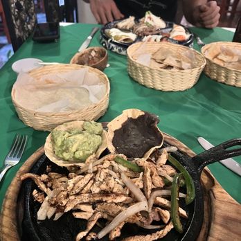 Casa Mission - Chicken fajitas - Seafood Near Me - Cozumel, ROO