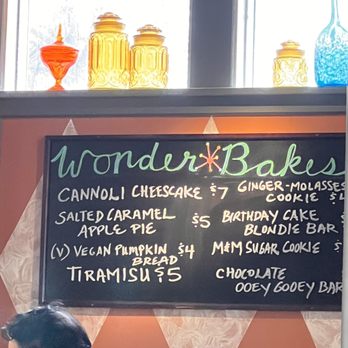Wonderland Diner - Desserts 1/15/23 - Diners Near Me - Milwaukee, Wisconsin