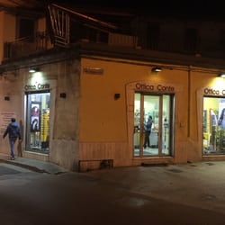 Ottica di Conte Luciano - Ingresso negozio
