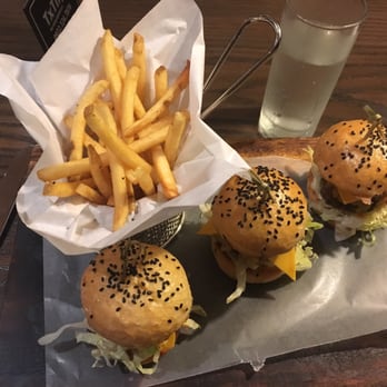 Village Tavern - Wagyu sliders - Breakfast & Brunch Near Me - Taguig, NCR