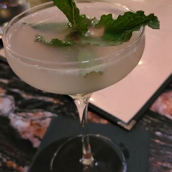 CW's Gin Joint - Cocktail Bars Near Me - Tampa, Florida