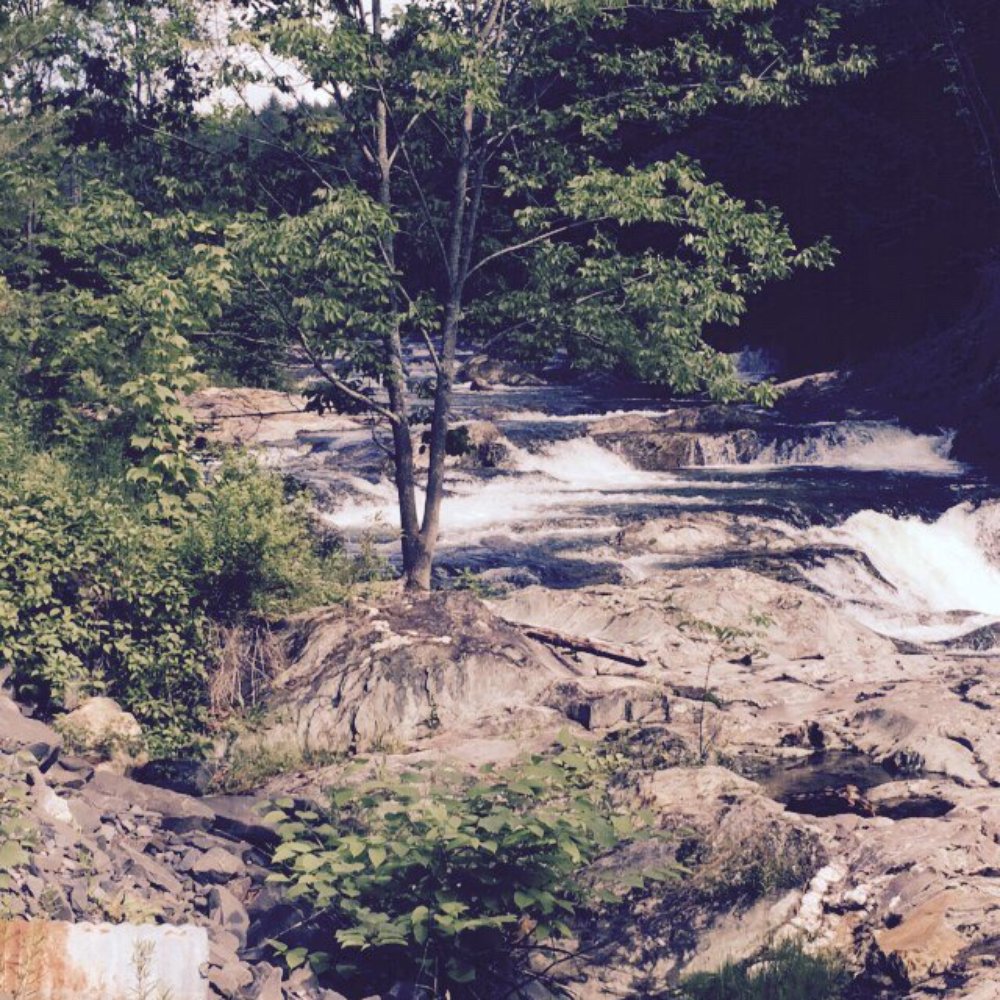 Falls General Store - Have a picnic next to the rushing falls, so Vermont! - Specialty Food Near Me - Northfield, Vermont