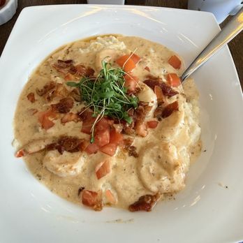 Kinsmith - Shrimp and creamy grits - Southern Near Me - Montgomery, Alabama Kinsmith - Shrimp and creamy grits - Southern Near Me - Montgomery, Alabama