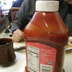 Brian's Top Notch Cafe - We asked for ketchup and look what fell out of the sky. The jelly came in a bowl.