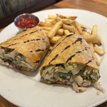bellagreen - chicken ceaser wrap - New American Near Me - Dallas, Texas bellagreen - chicken ceaser wrap - New American Near Me - Dallas, Texas