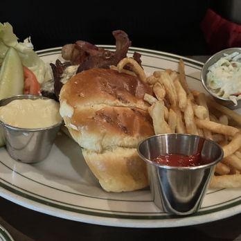 Miller's Pub - Bleu Burger - American Near Me - Chicago, Illinois Miller's Pub - Bleu Burger - American Near Me - Chicago, Illinois