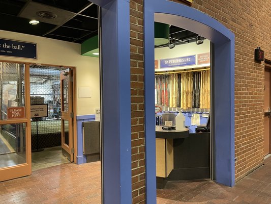 Louisville Slugger Museum & Factory by null