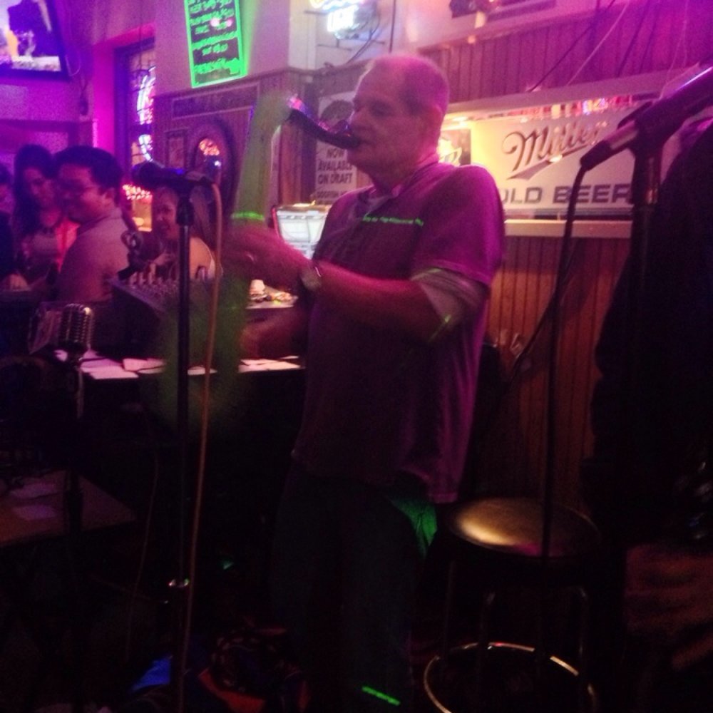 Alice's Lounge - The inflatable saxophone - Dive Bars Near Me - Chicago, Illinois