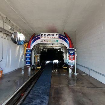 Arco - New Car wash machine - Gas Stations Near Me - Downey, California