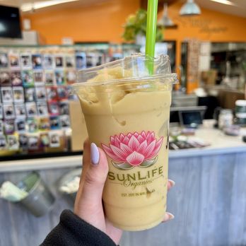 SunLife Organics - Tropical Breeze - Juice Bars & Smoothies Near Me - Malibu, California SunLife Organics - Tropical Breeze - Juice Bars & Smoothies Near Me - Malibu, California