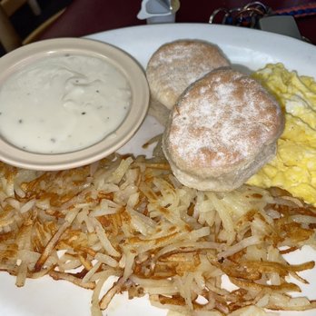 Country Cafe - Hash Browns with scrambled eggs and biscuits and gravy - American Near Me - Irving, Texas