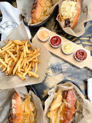 Rosamunde Sausage Grill by null