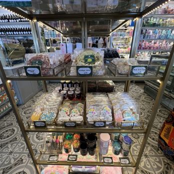 Sugar and Scribe  - Bakery inside - Bakeries Near Me - La Jolla, California