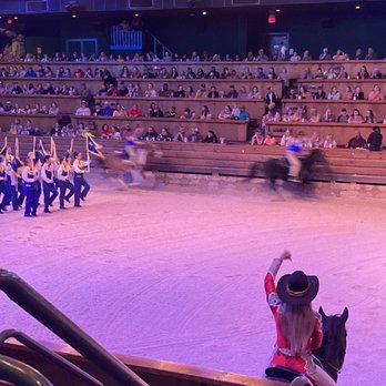 Dolly Parton's Stampede - Performing Arts Near Me - Pigeon Forge, Tennessee