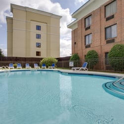 Holiday Inn Express & Suites Columbia-I-20 at Clemson Rd