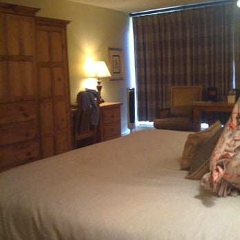 Keystone Lodge and Spa - alternate view of the room - Ski Resorts Near Me - Keystone, Colorado