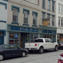 Peabody's - Front of Peabody's on Clinton St.