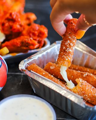 Detroit Wing Company by null