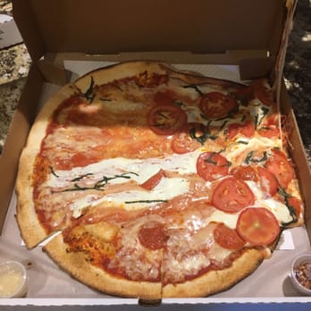 Cathouse Pizza - Pizza Near Me - Snohomish, Washington