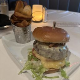 RH burger RH burger