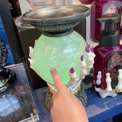 Bath & Body Works