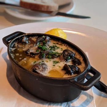 L'Albatros - Escargots - French Near Me - Cleveland, Ohio L'Albatros - Escargots - French Near Me - Cleveland, Ohio
