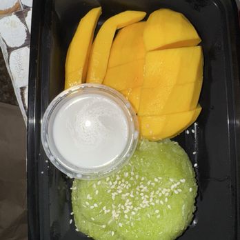 Good Day Thai Kitchen and Cafe - Mango Sticky Rice - Thai Near Me - Los Angeles, California Good Day Thai Kitchen and Cafe - Mango Sticky Rice - Thai Near Me - Los Angeles, California